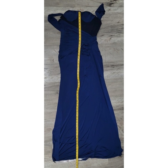 (W) Blue Gown From House of Cb - Picture 12 of 13